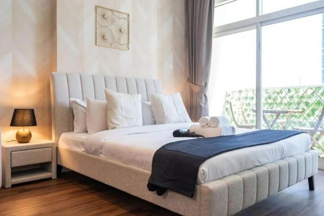 Calm Studio Apartment Right By The Golf Courses In Sports City Dubai