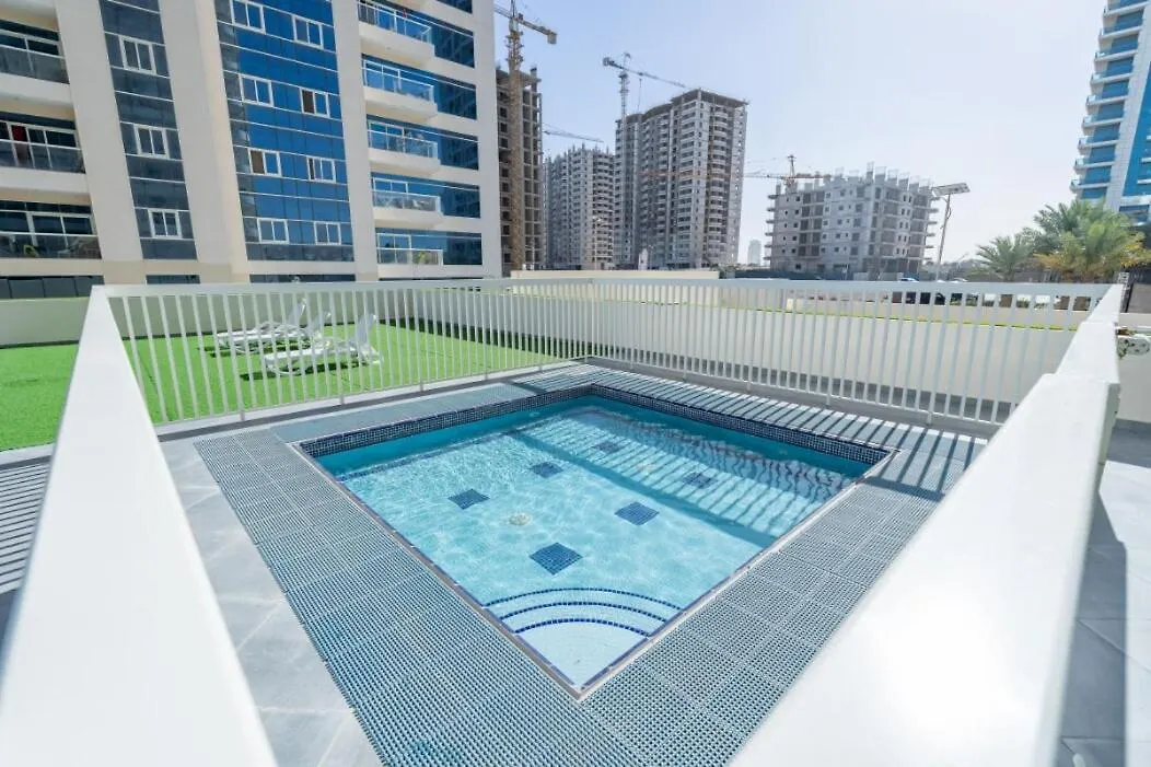 Calm Studio Apartment Right By The Golf Courses In Sports City Dubai