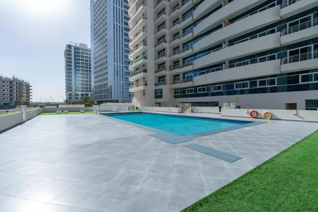 Calm Studio Apartment Right By The Golf Courses In Sports City Dubai United Arab Emirates