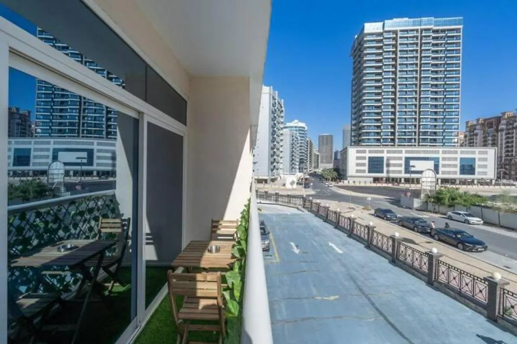 Calm Studio Apartment Right By The Golf Courses In Sports City Dubai 0*,