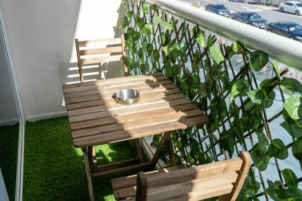 Calm Studio Apartment Right By The Golf Courses In Sports City Dubai United Arab Emirates