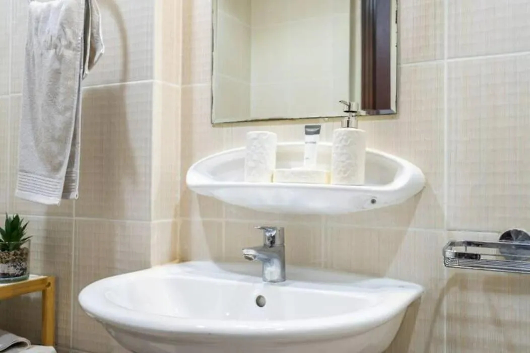 Calm Studio Apartment Right By The Golf Courses In Sports City Dubai