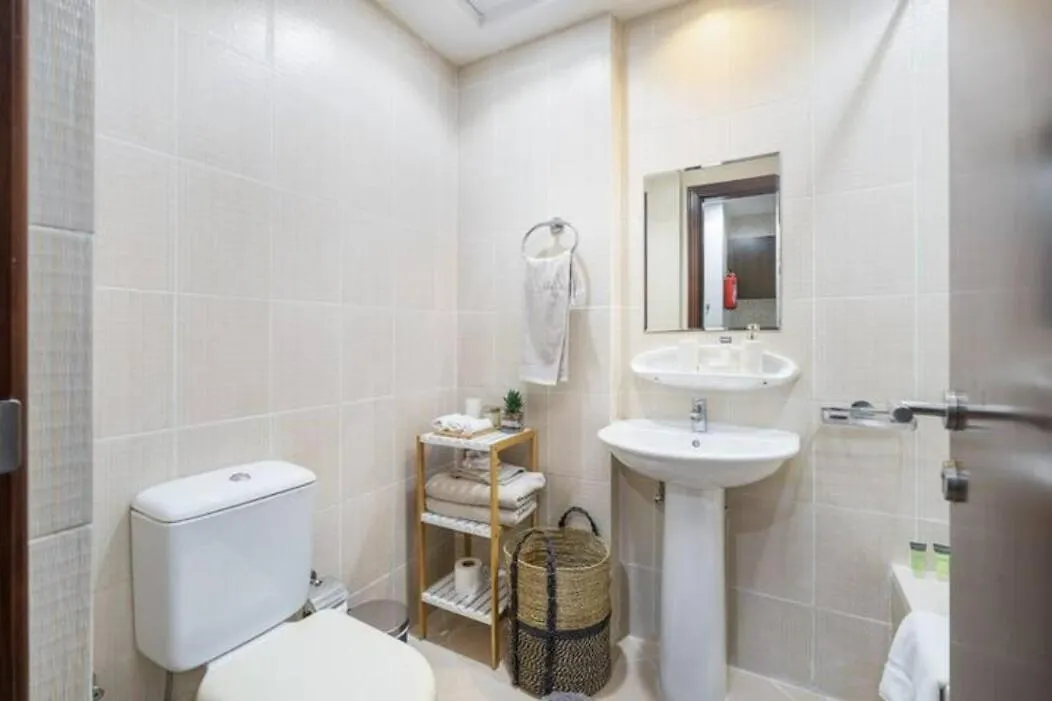 Calm Studio Apartment Right By The Golf Courses In Sports City Dubai United Arab Emirates