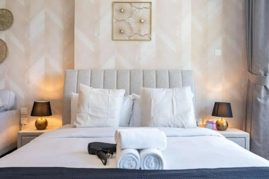 Calm Studio Apartment Right By The Golf Courses In Sports City Dubai 0*,  United Arab Emirates
