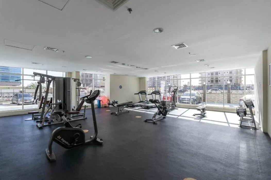 Calm Studio Apartment Right By The Golf Courses In Sports City Dubai 0*,  United Arab Emirates